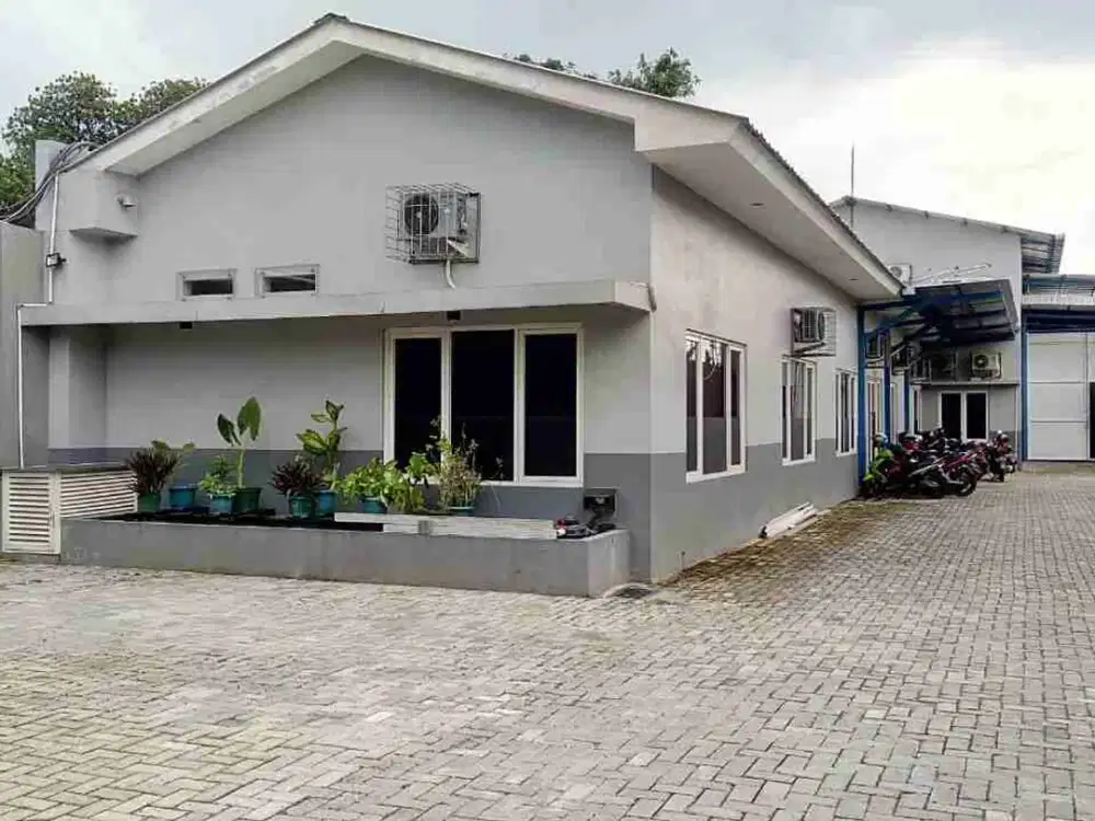 Dijual Gudang Strategis di Jalan Raya Menganti Gresik