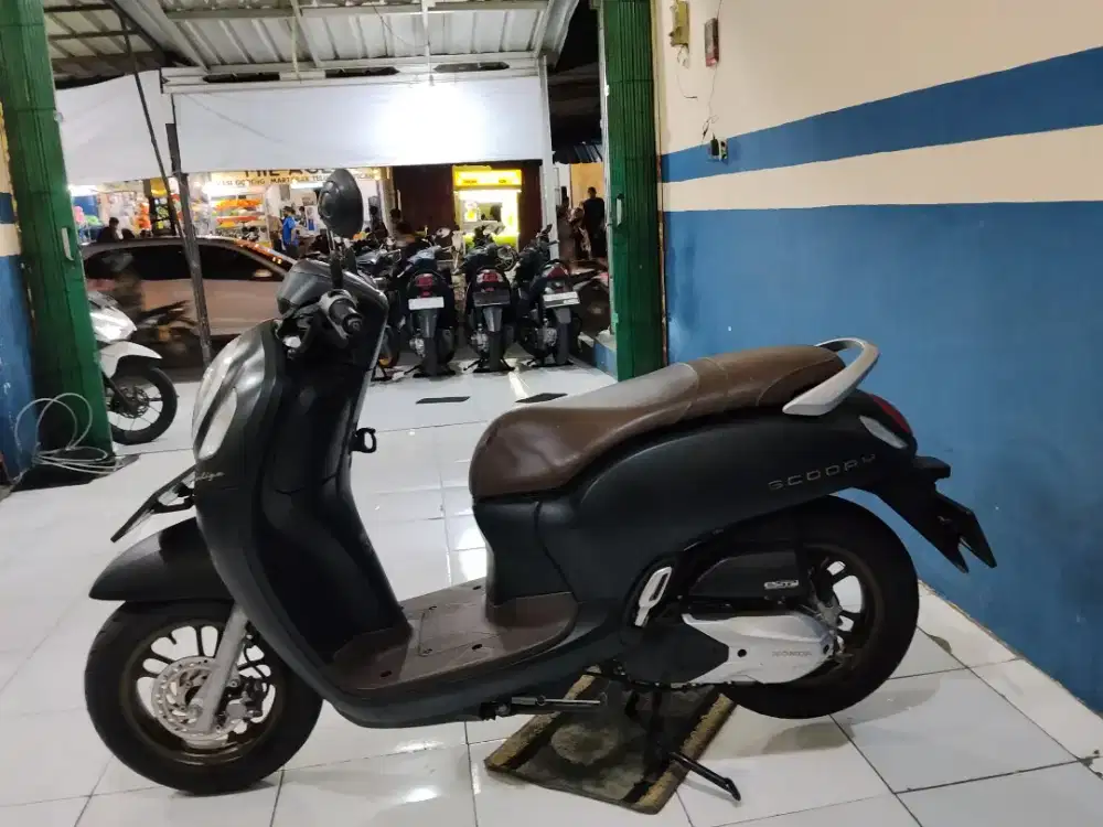 DIJUAL CEPAT HONDA SCOOPY FRESTIGE 2023 KYLES
