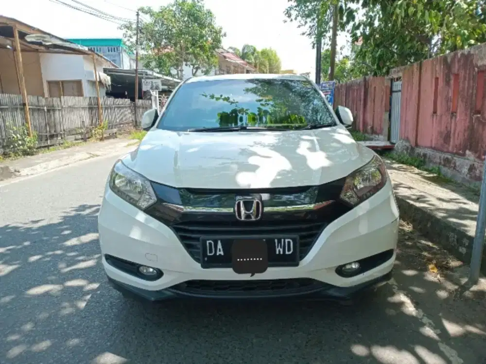 Honda HR-V E CVT nik 2016 pemakaian 2017