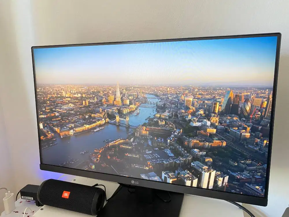 JUAL Monitor LG LED - Full HD 24 Inch Mulus