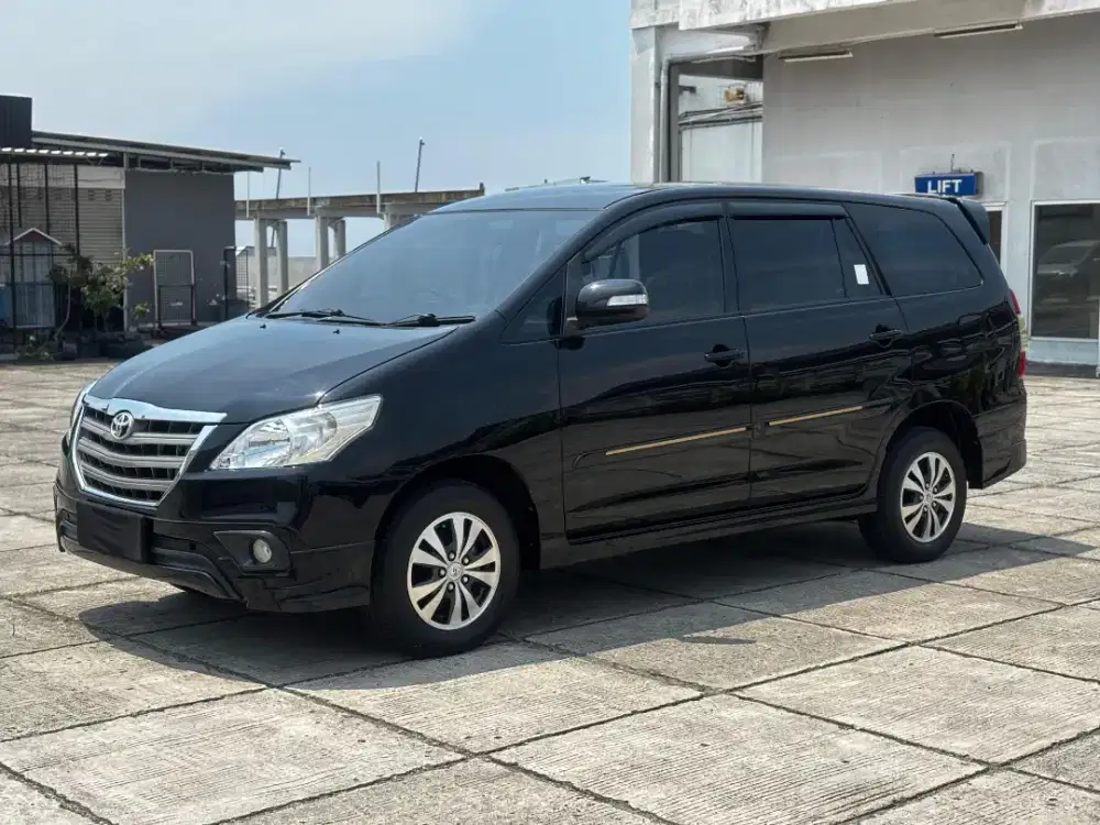 Kijang Innova 2015 G Luxury 2.0 AT bensin Kilometer 67 Ribu