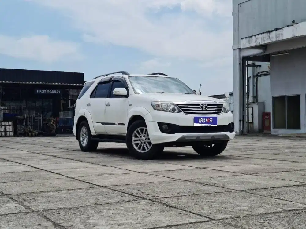 Toyota Fortuner 2.7 G Lux TRD 2013 Km 143rb Tangan 1