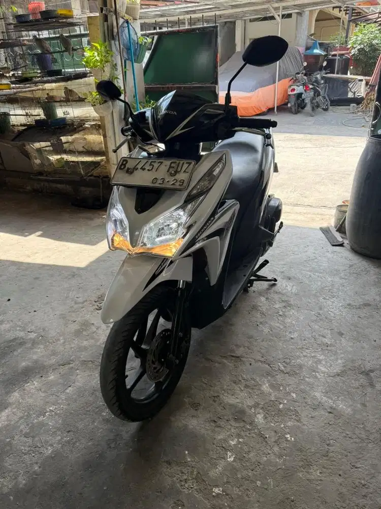 HONDA VARIO 125 KZR 2014 PAJAK HIDUP