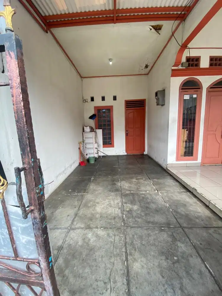 TURUN HARGA Disewakan tempat usaha, toko laundry inap