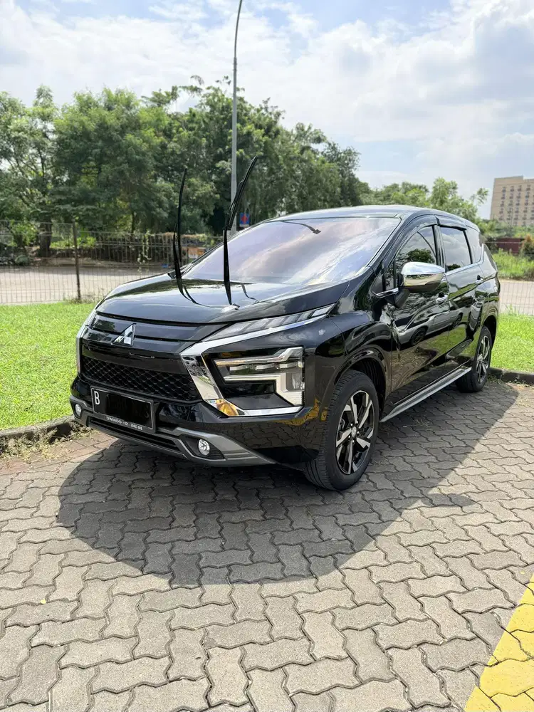 Mitsubishi Xpander AT Matic Ultimate 2022 Hitam