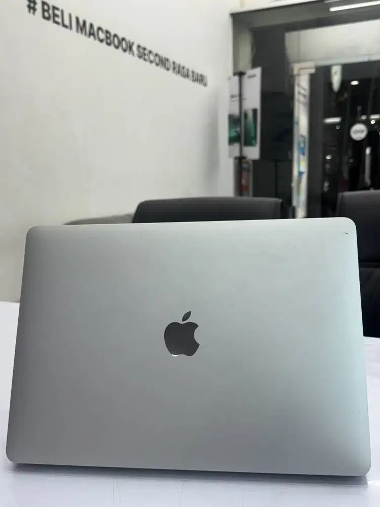 Macbook Air 2020 8/256GB i5