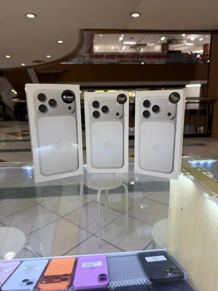 iPhone 17 ProMax & Pro 256GB New (Silver)