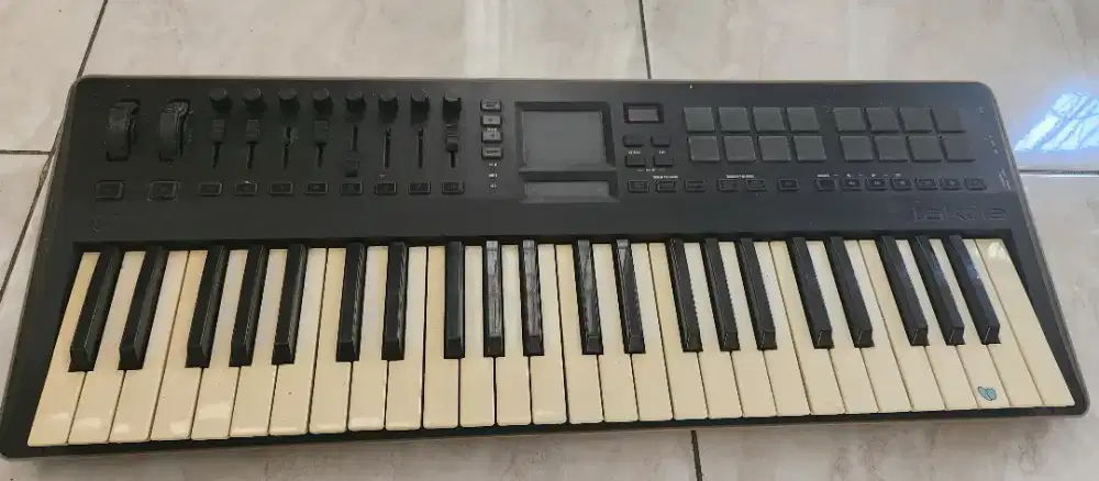 MIDI controller korg taktille 49 key