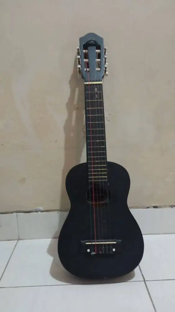 Yamaha Guitalele GL1 Tanggung