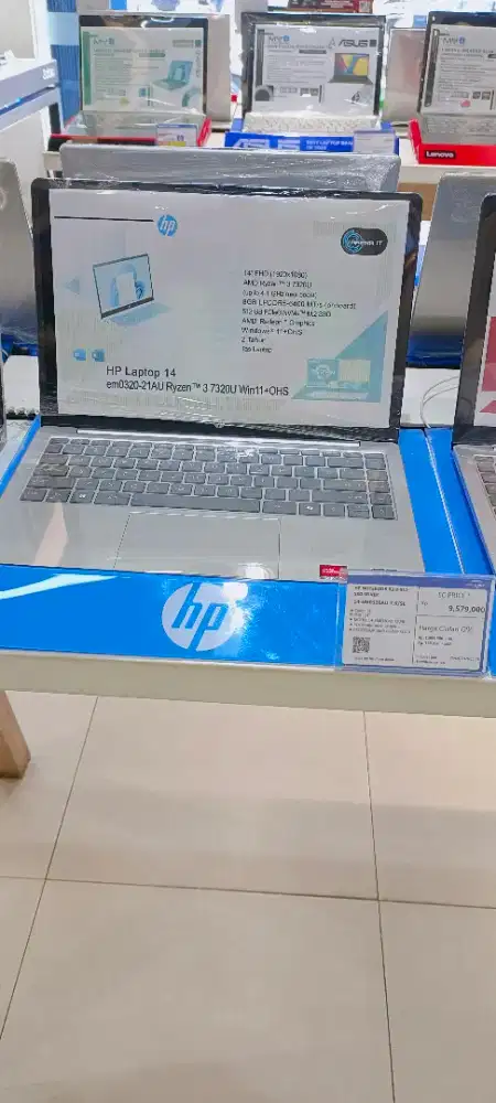 Laptop HP R3 8/512GB Silver (Kredit Tanpa DP)