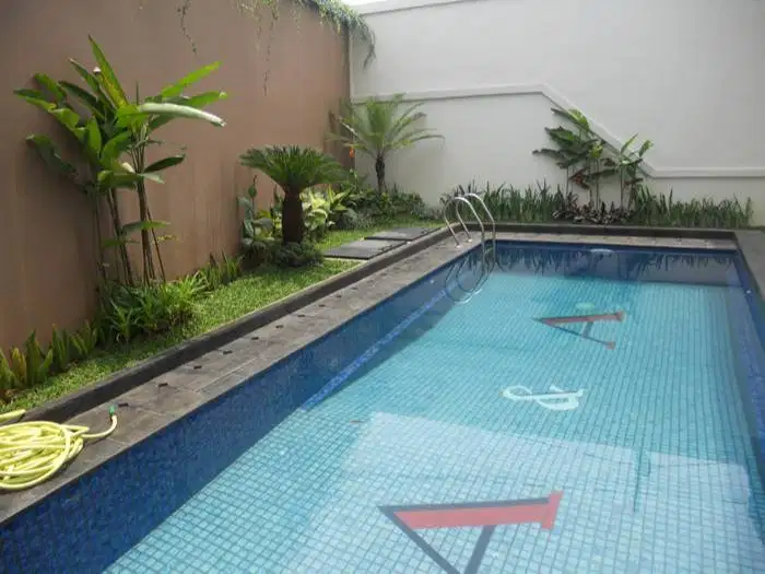 TUKANG BORONG RENOVASI KOLAM RENANG