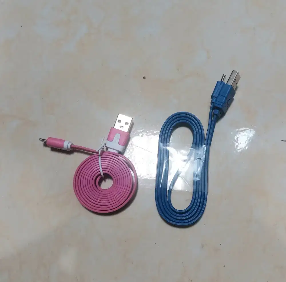 Kabel Data dan Charger