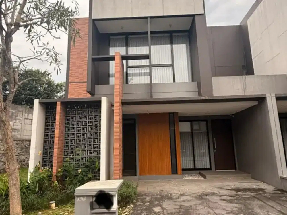 DIJUAL RUMAH 2 LANTAI DI SUVARNA SUTERA