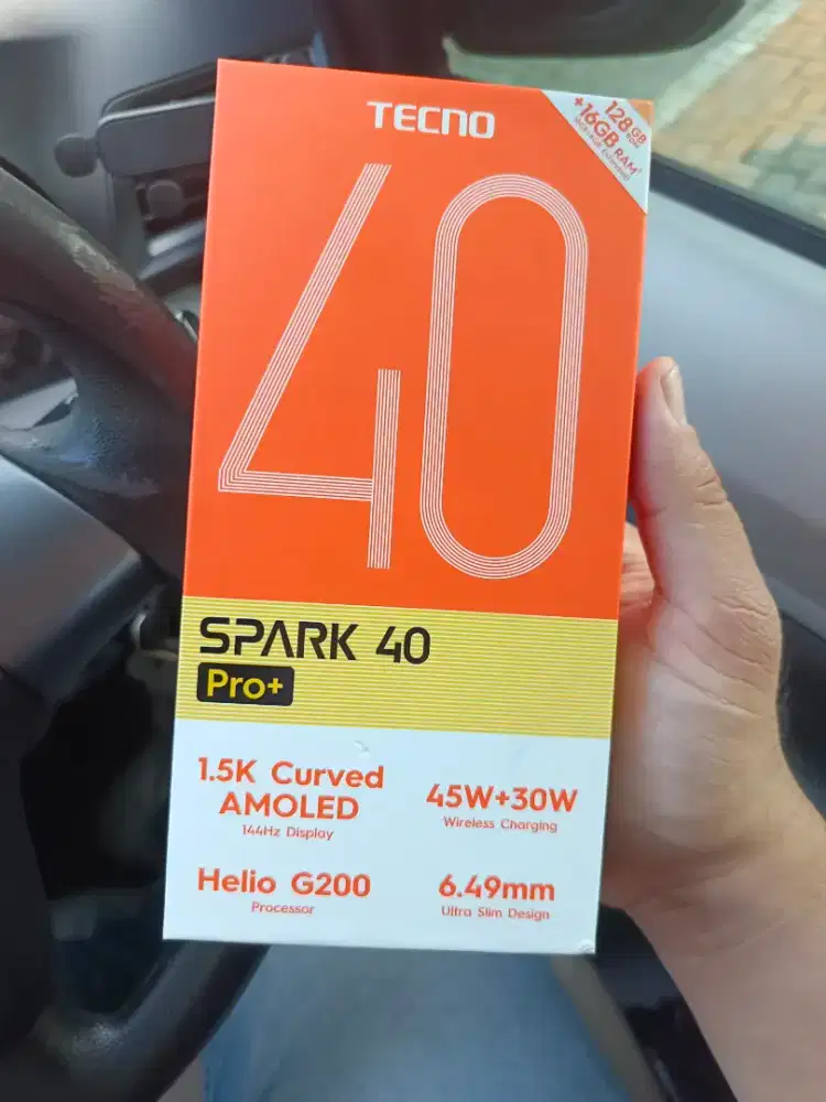 Tecno spark 40 pro plus 8gb /128 gb