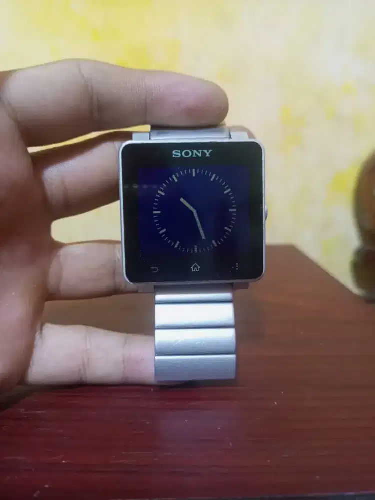 Sony jam smartwatch minus