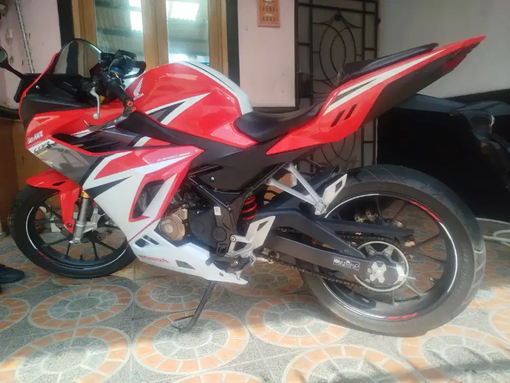 CBR 150R CC lokasi sawojajar