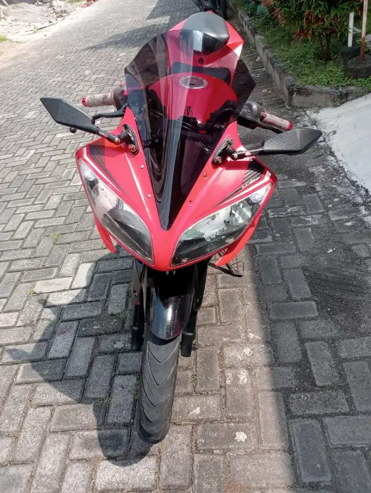 DIJUAL YAMAHA R15 th 2015 NEGO