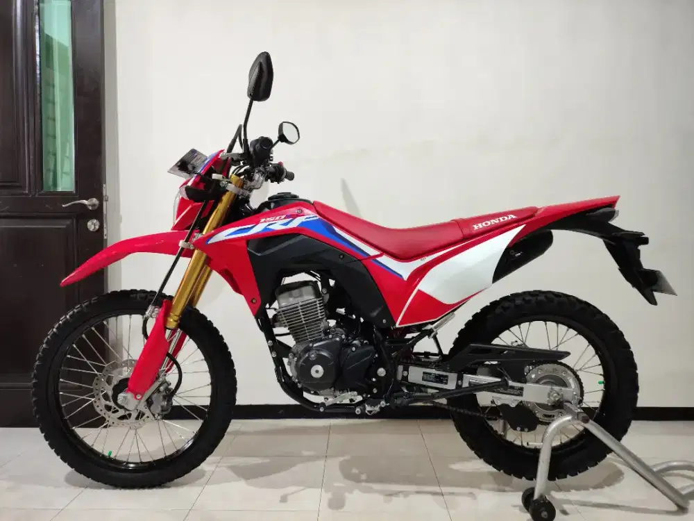 HONDA CRF 150L TAHUN 2024 LIKE NEW KM 8 RIBUAN