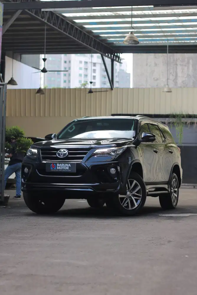 Toyota Fortuner 2.4 VRZ Non TRD 2018 Hitam