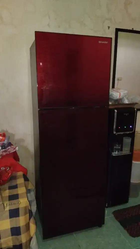 Sharp SJ-246XG 2 Pintu Shine Glass Door