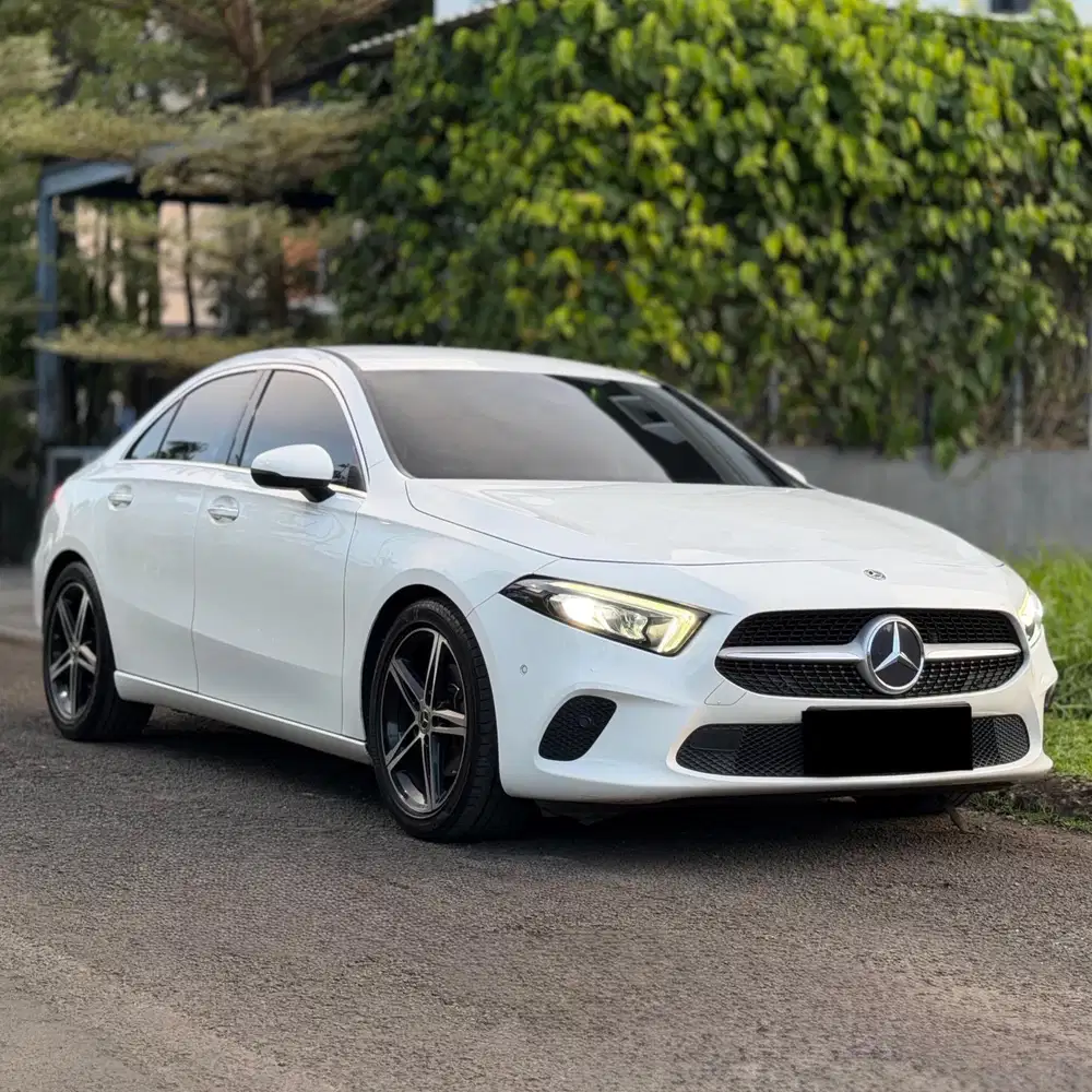(CASH) Mercedes Benz A200 Sedan Facelift 2019