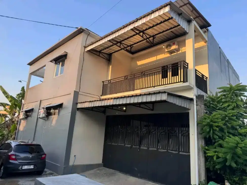 Dijual cepat Kost AC dkt kampus UNIVET