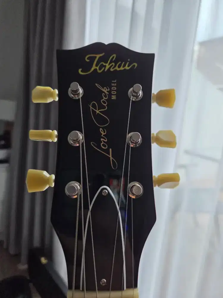 [GARAGE SALE] Gitar Listrik dan Aksesoris