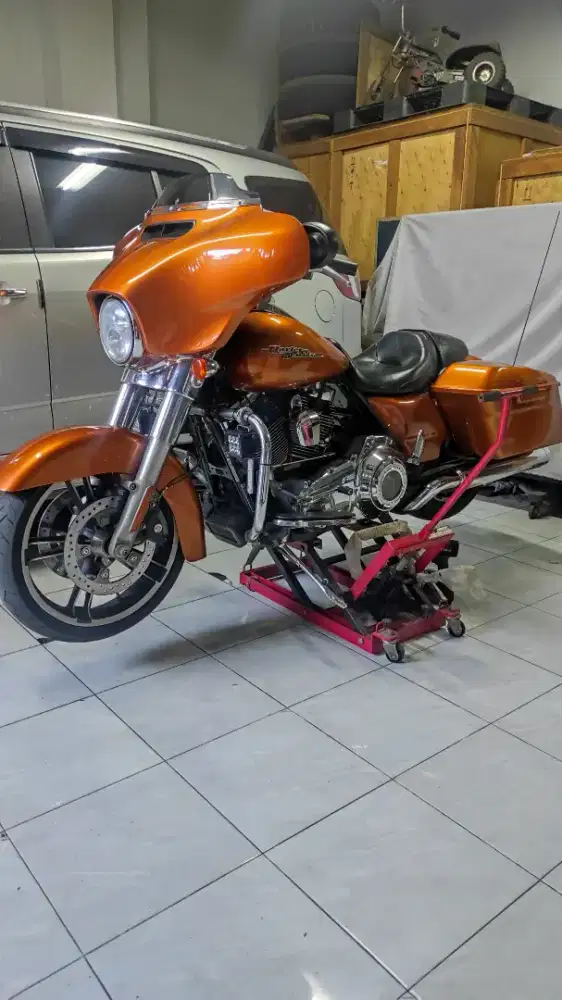 HARLEY DAVIDSON STREET GLIDE RUSHMORE 2014