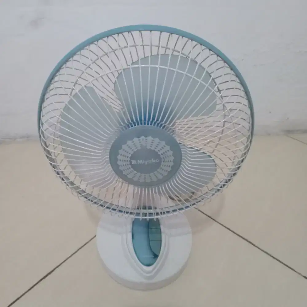 Kipas angin meja merk miyako