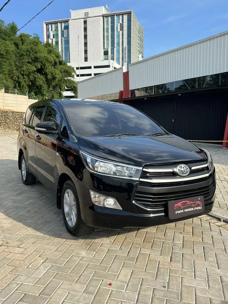 Toyota kijang innova G AT bensin 2017 istimewa, low km, terawat
