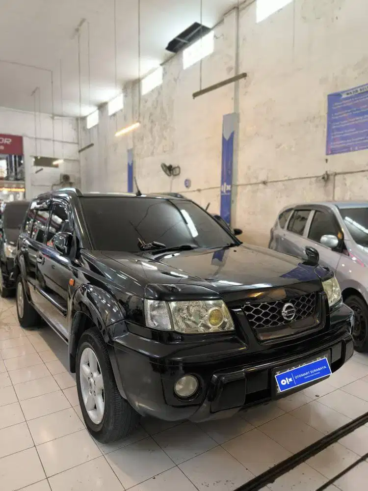 NISSAN 2004 X-TRAIL ST 2.5 A/T HITAM MURAH OTOMART 286 KENJERAN