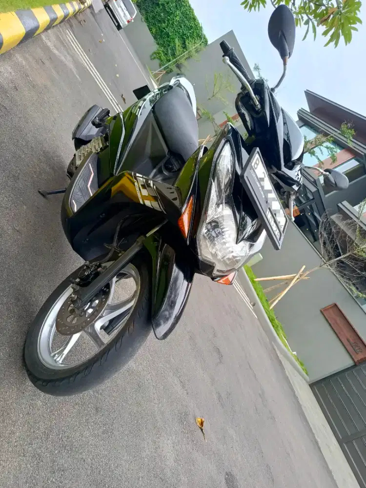Yamaha XEON RC 125 INJECT PAJAK HIDUP MULUSS