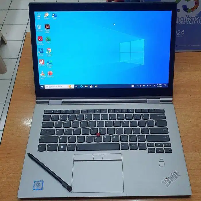 Laptop X1 Yoga 3rd Core i5 gen 8 Ram 8GB Layar 14in Touchscreen *RMH