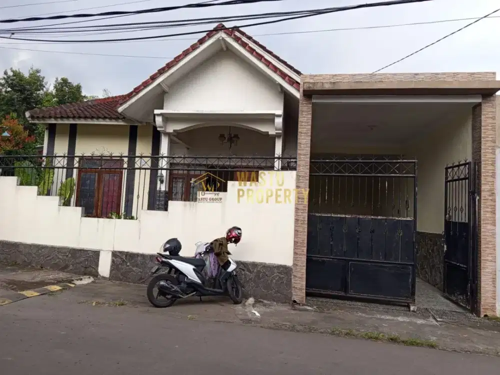 RUMAH SIAP HUNI TANAH LUAS, 1,5 KM DARI KAMPUS UII KALIURANG