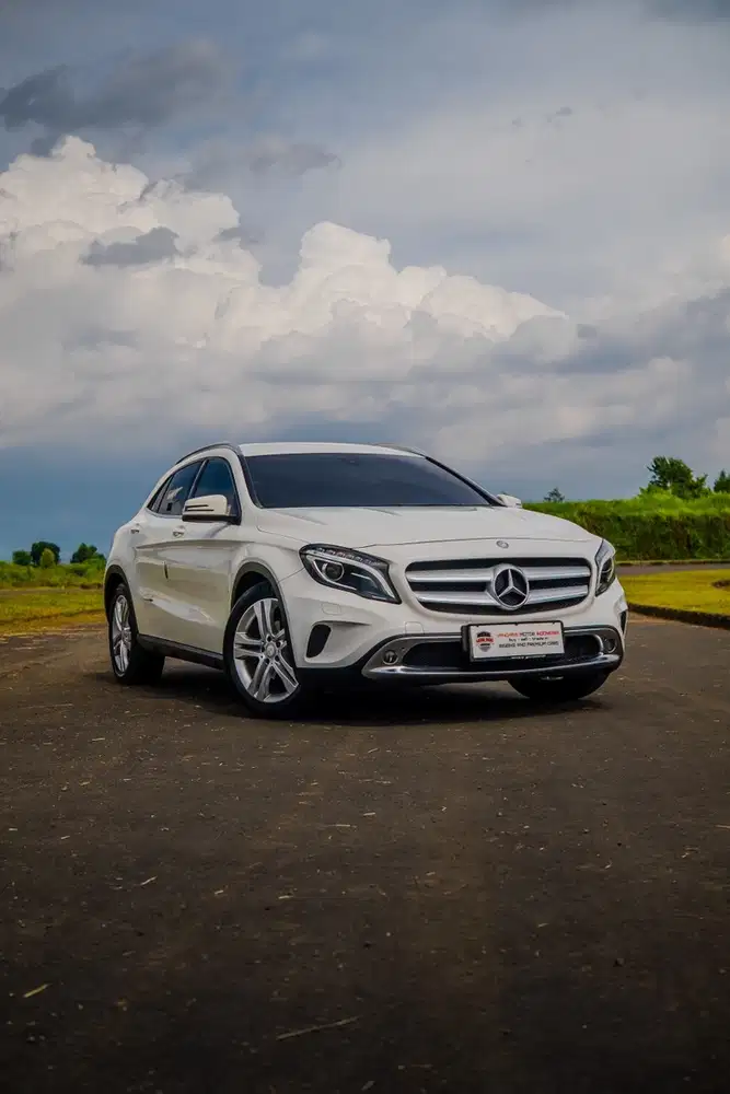 Mercedes-Benz GLA200 2015 Bensin