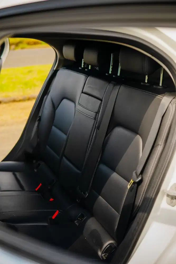 Mercedes-Benz GLA200 2015 Bensin