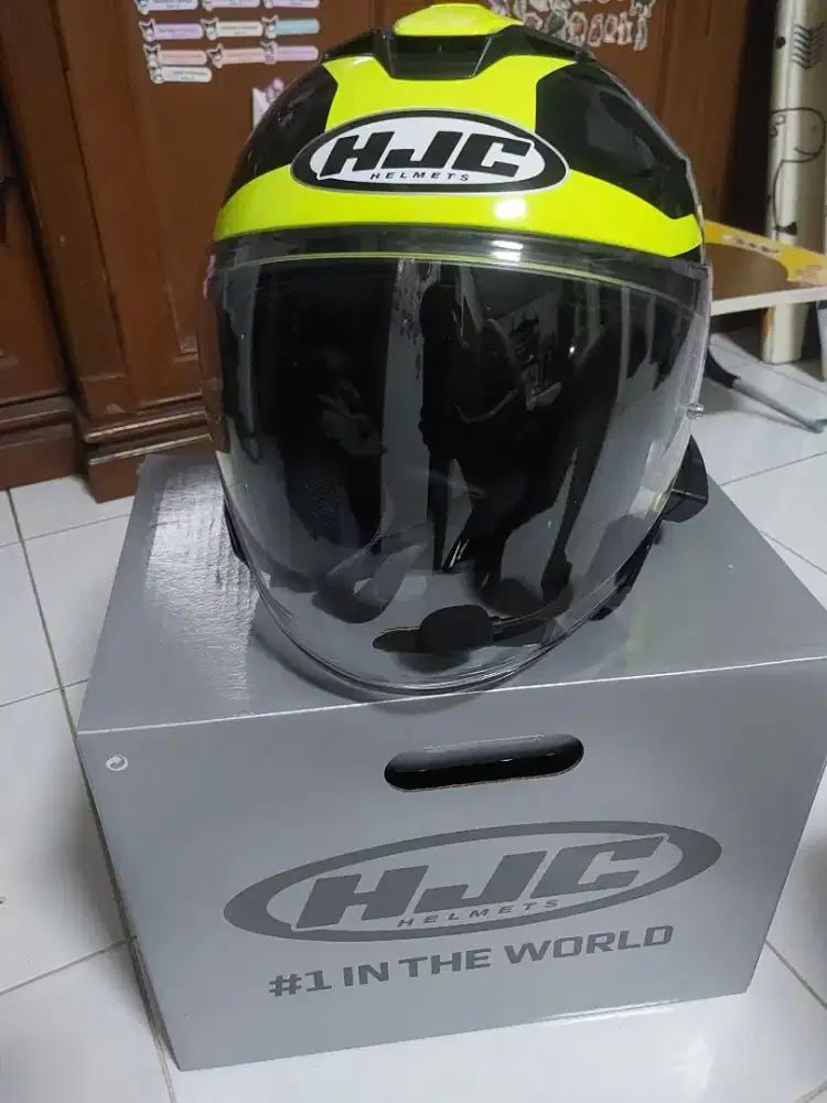 Helm HJC i30 atom