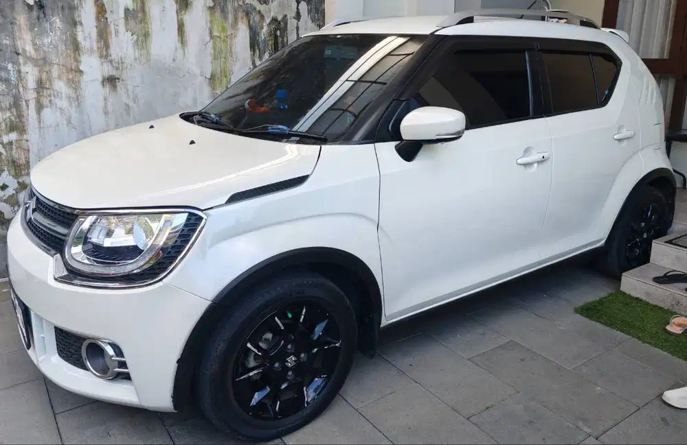 Mobil pribadi 2019 low km