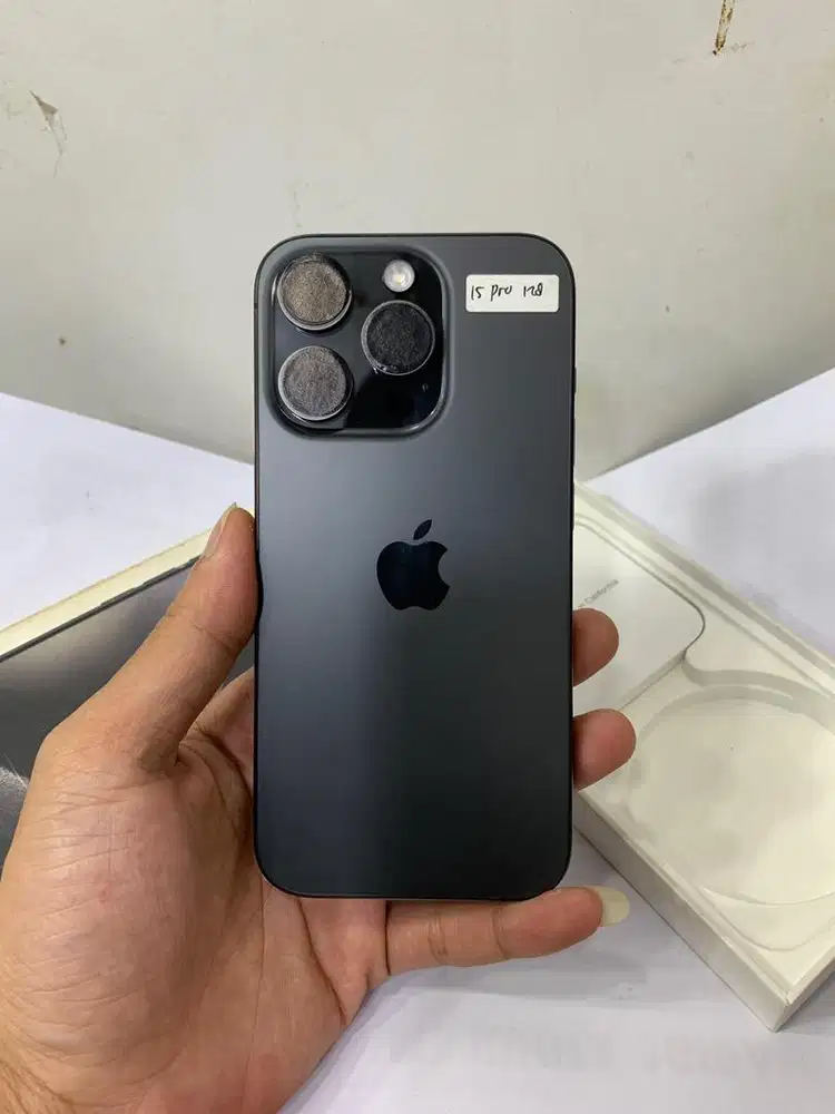 iPhone 15 Pro 128GB Black titanium resmi iBox