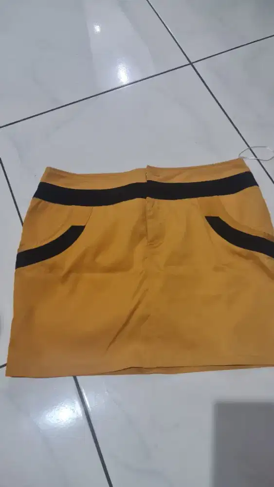 Rok celana merk leivin