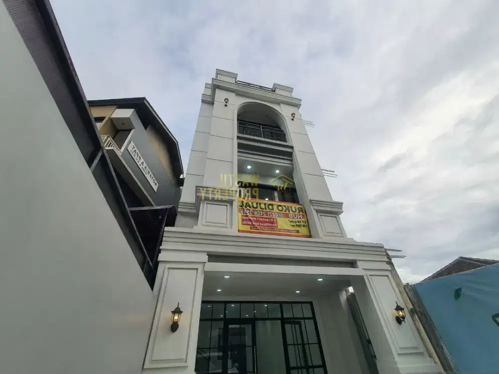 Ruko Siap Huni 3 Lantai Jagakarsa - Fasad Mewah Elegan