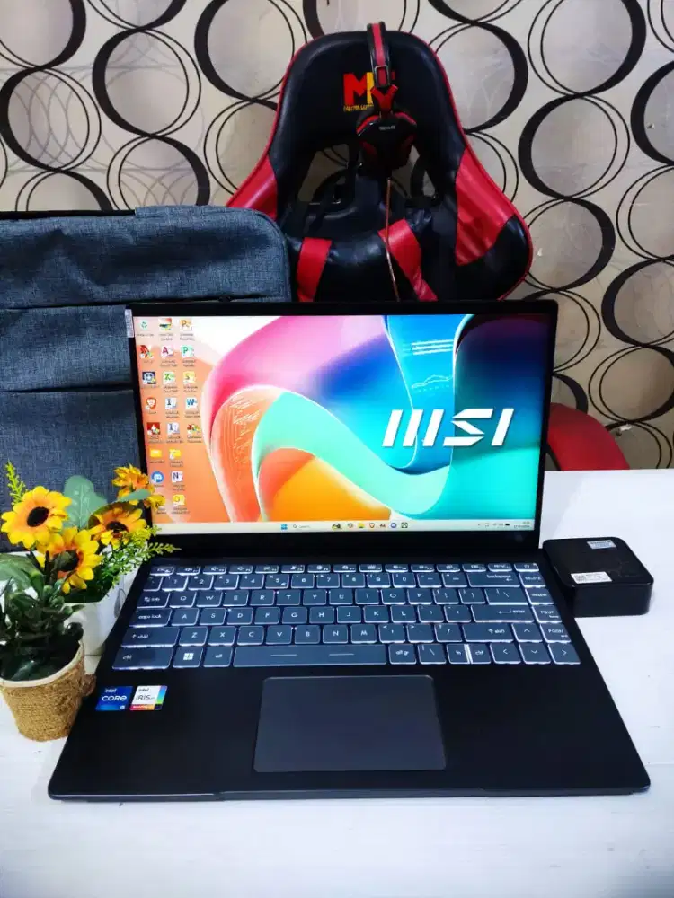 MSI Modern 14Pro E14J3IMS Pemakaian apik terawat
 [SSD 512Gb]