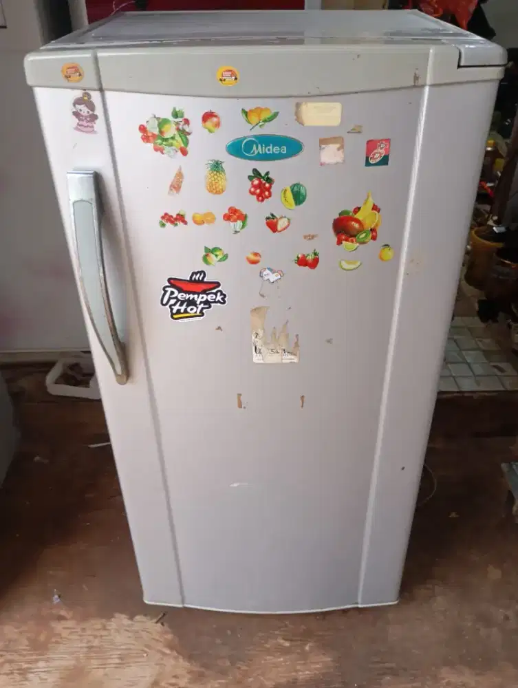Kulkas 1pintu merk midea