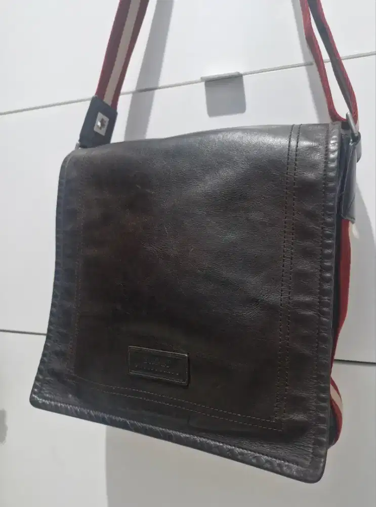 Preloved tas selempang bally triar original kulit asli tebal