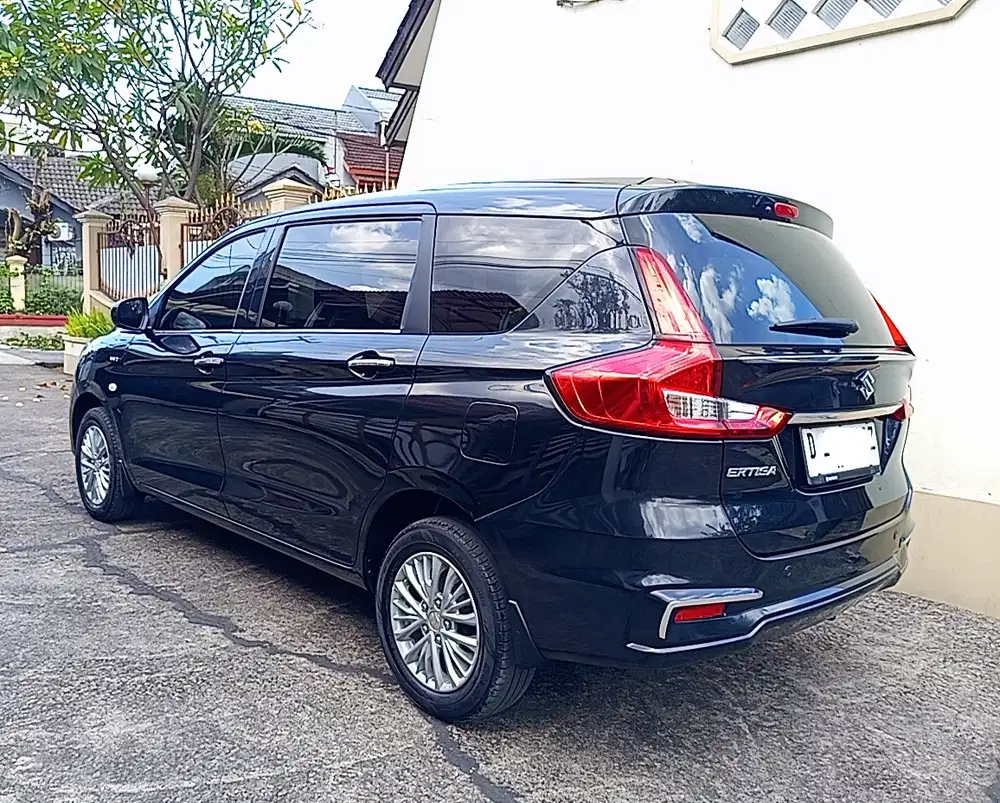 Istimewa Ertiga 1.4 GL M/T 2023 Fullset Lkp Low KM