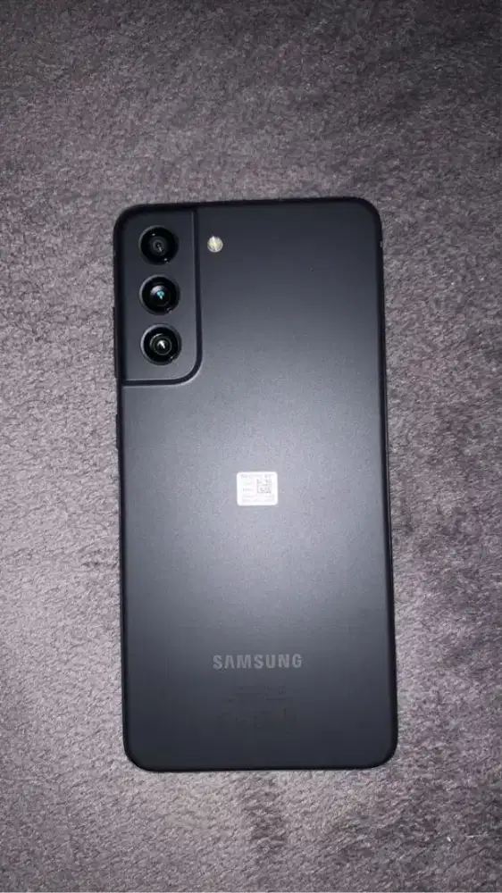 Dijual murah Samsung s22 second warna hitam