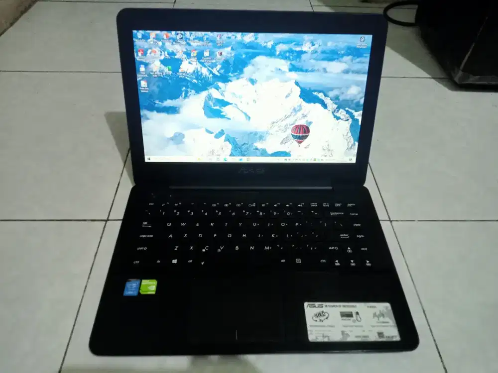 ASUS X455LD / Core i3 Gen-4 / nVidia / SSD 128Gb / 4Gb / 2Jam