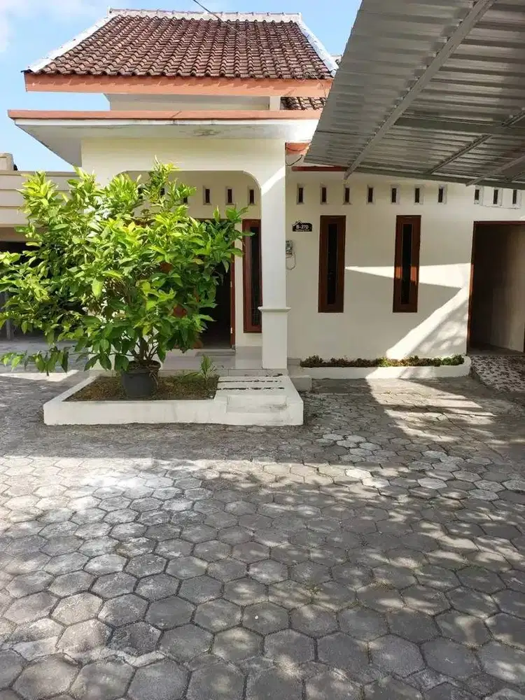 SEWA RUMAH SEJUK & ASRI DI SEWON BANTUL. HALAMAN LUAS JARANG ADA!!