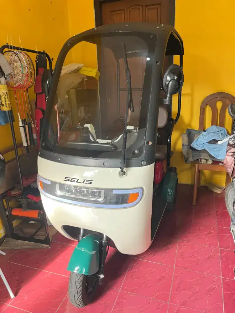 sepeda listrik selis roda tiga