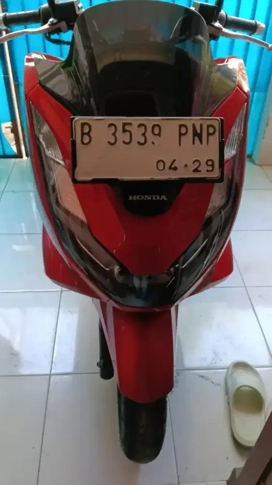 Honda pcx 160 tahun 2024